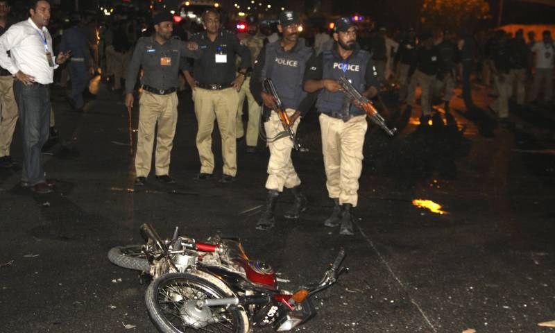  درگاہ شاہ نورانی میں ہونے والے دھماکے میں 30 افراد جاں بحق
