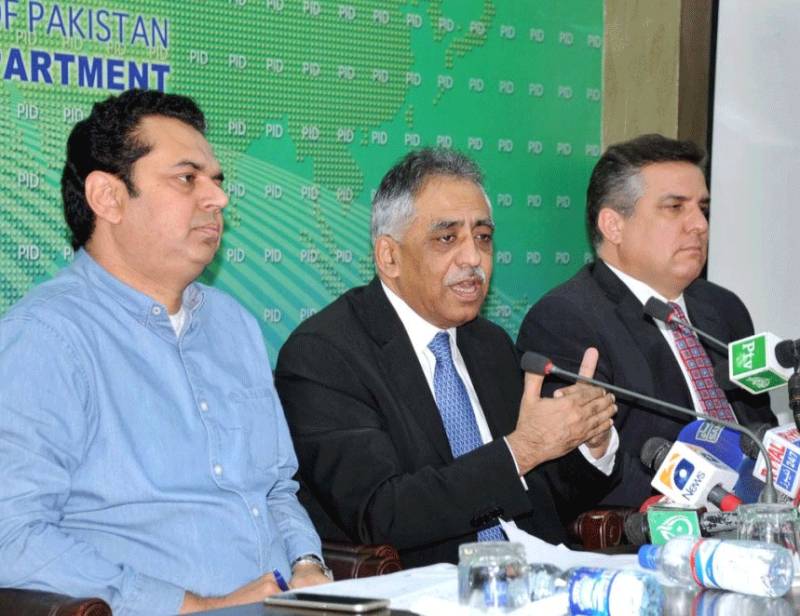 خان صاحب! ن لیگ سے دشمنی کا بدلہ پاکستان سے نہ لیں:طلال چوہدری