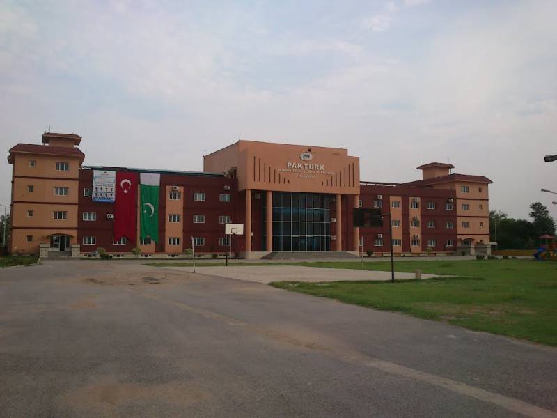 ملک بدری کا حکم ، پاک ترک سکولز اساتذہ  حکومتی فیصلے کیخلاف عدالت جائیں گے