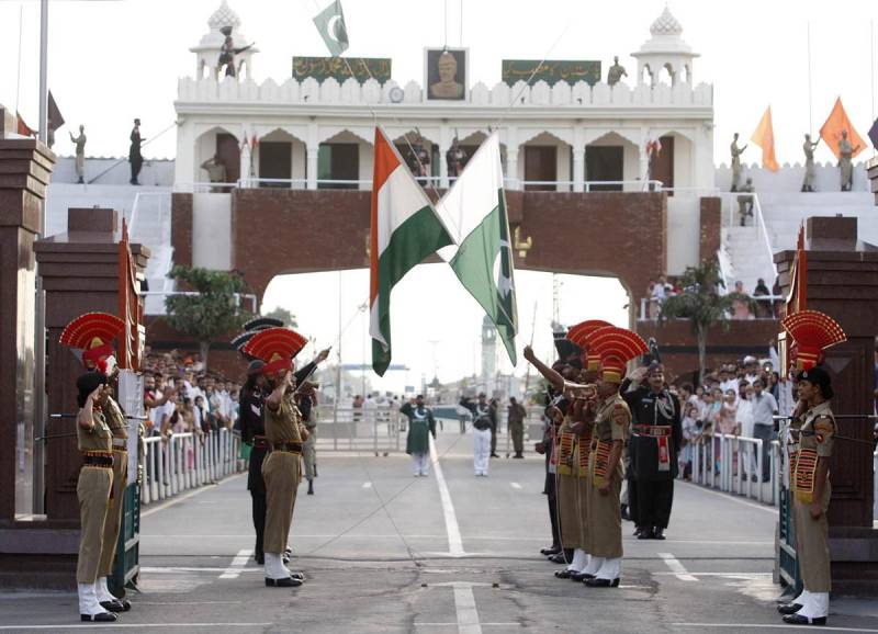 واہگہ بارڈر پر پرچم اتارنے کی تقریب کا وقت موسم سرما کے باعث آج سے تبدیل