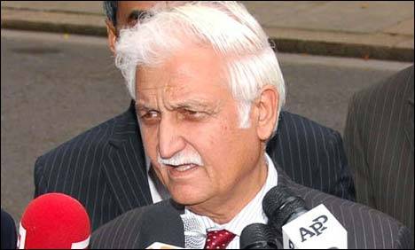 پانامہ کا عدالت جانے سے کوئی خاص نتیجہ نہیں نکلے گا،فرحت اللہ بابر 