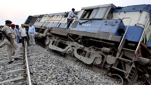 بھارت میں ٹرین حادثہ، 50 افراد ہلاک