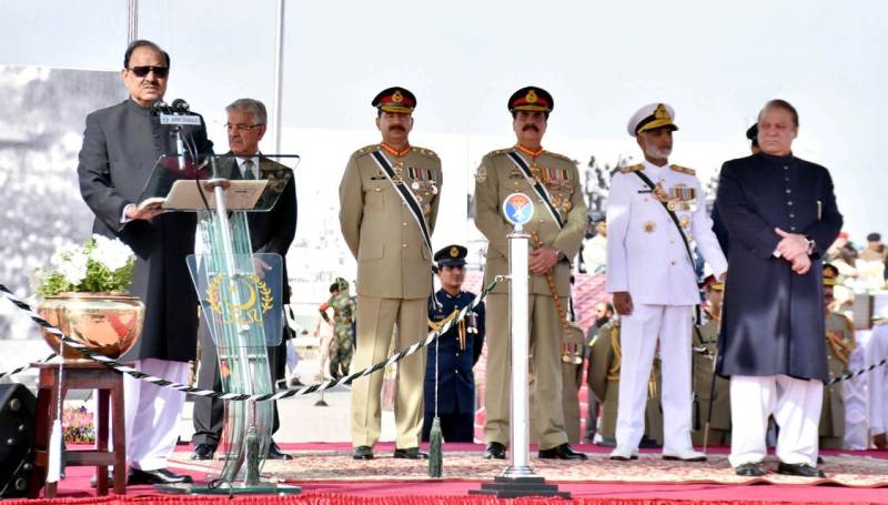 صدر ممنون آج آرمی چیف کے اعزاز میں الوداعی عشائیہ دیں گے