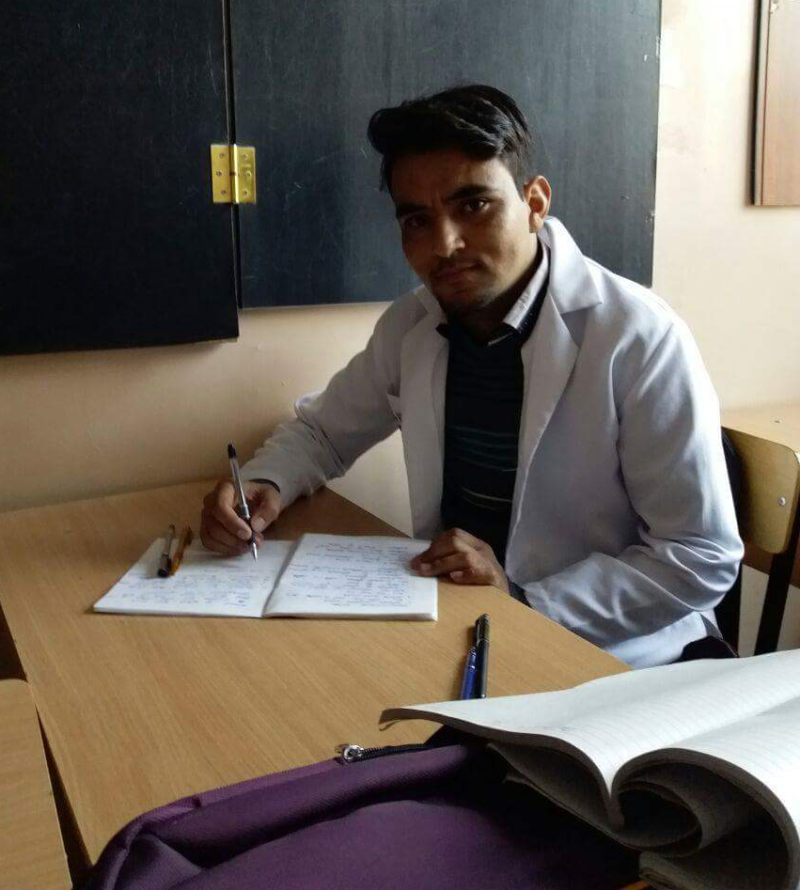 شگر کا ہونہار طالبعلم روس میں میڈیکل کی تعلیم حاصل کرے گا، سکالرشپ مل گئی