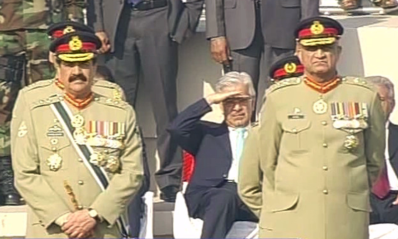 ایل او سی کی صورتحال جلد بہتر ہو جائے گی، میڈیا میں مایوسی کی باتیں نہیں ہونی چاہئیں : آرمی چیف