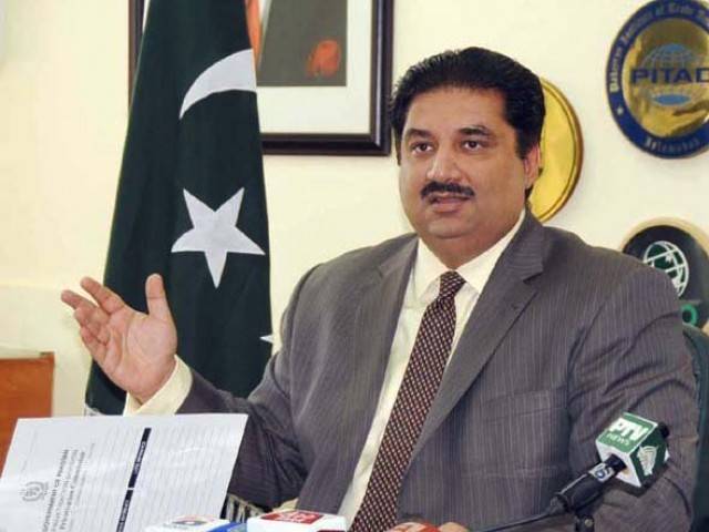 وزیر اعظم پر الزامات لگانے والے جھوٹے ہیں، سچ کی طرف آجائیں: خرم دستگیر