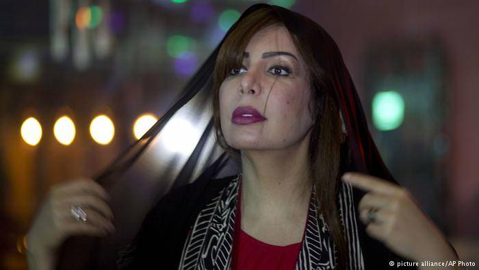 سعودی عرب میں تبدیلی کے لیے سرگرم بہادر خاتون کارکن