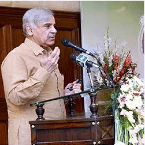 رواں سال 2لاکھ ضرورت مند طلباء کو وظائف دئیے جائیں گے:شہبازشریف