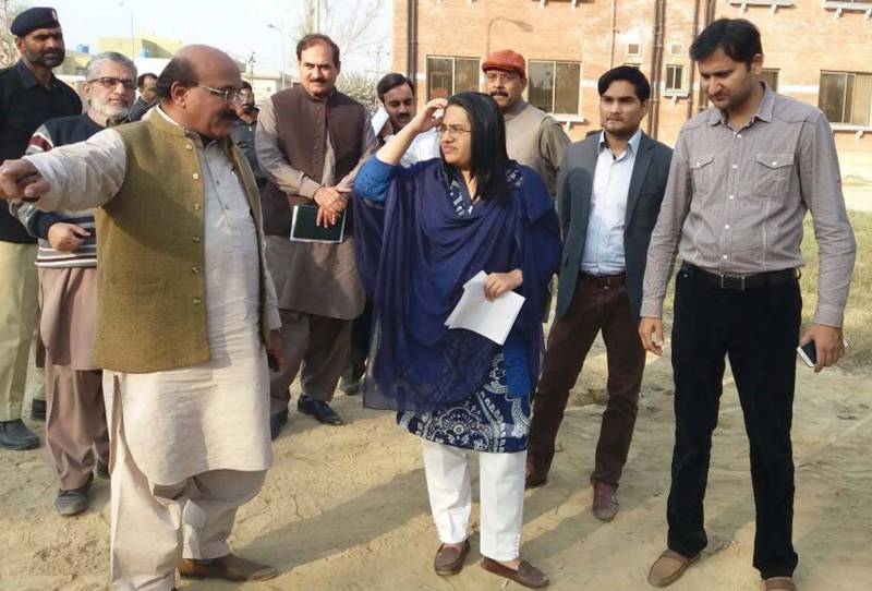 ڈی سی او عمارہ خان کا زیر تعمیر ٹی ایچ کیو ہسپتال کوٹ رادھاکشن کا اچانک دورہ 