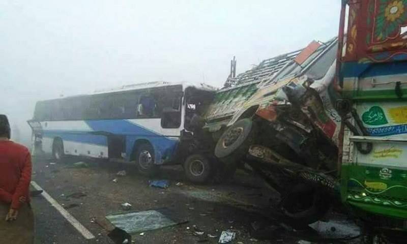 لودھراں:حادثے میں 3 افراد جاں بحق،حادثہ دھند کے باعث پیش آیا،پولیس