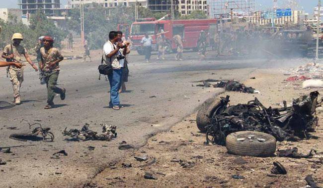 یمن میں فوجی کیمپ پر خود کش حملہ ، 50 اہلکار ہلاک