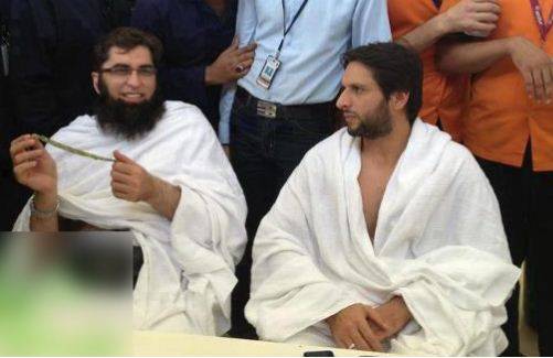 عرفان پٹھان سے لڑنے پر جنید جمشید نے آفریدی کو ڈانٹا تھا: مشتاق احمد