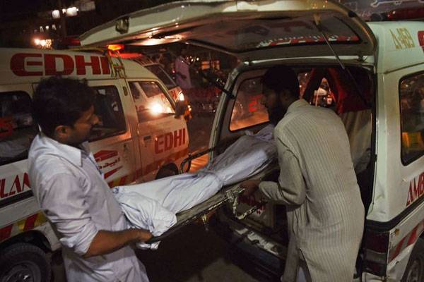 گوجرانوالہ:گھریلو تنازعہ پر تنگ آ کر مبینہ طور پر شوہر نے تیز دھار آلہ سے بیوی کو قتل کر دیا 