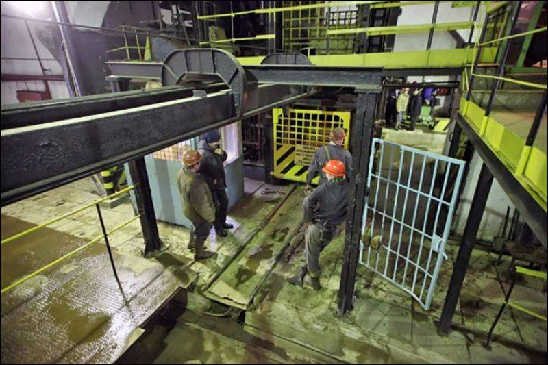  خواتین ملازمین کو برہنہ کر کے دن میں کئی بار تلاشی لی جاتی ہے،مگرکیوں؟
