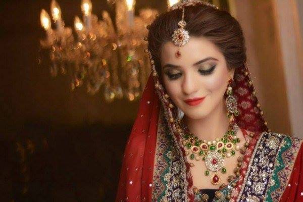 معمر رانا کی بیٹی کے پہلے فوٹو شوٹ نے دھوم مچادی