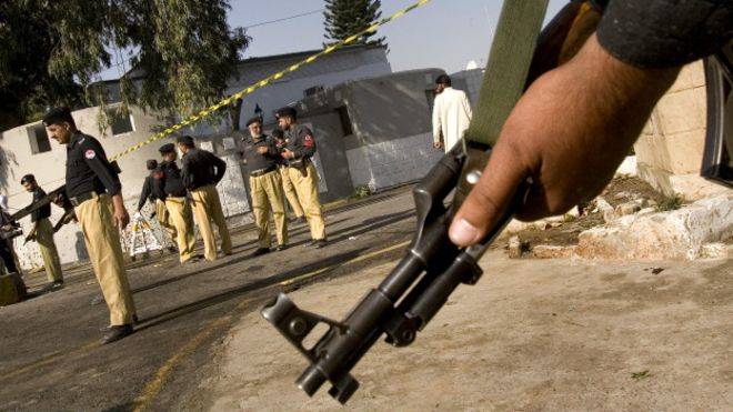 ملتان،تھانہ بی زیڈ کے علاقے میں مبینہ پولیس مقابلہ،2ڈاکو ہلاک،3فرار 