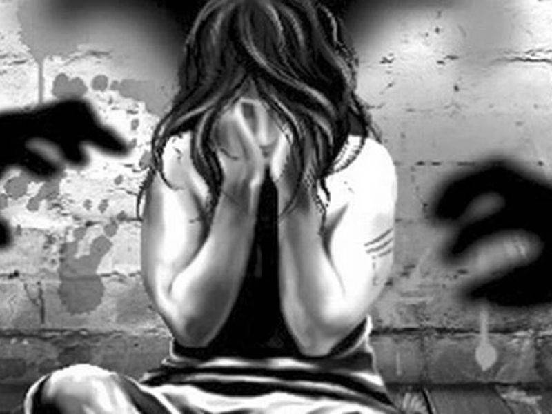 لڑکے کا دوست کی تین سالہ بہن کیساتھ شیطانی عمل