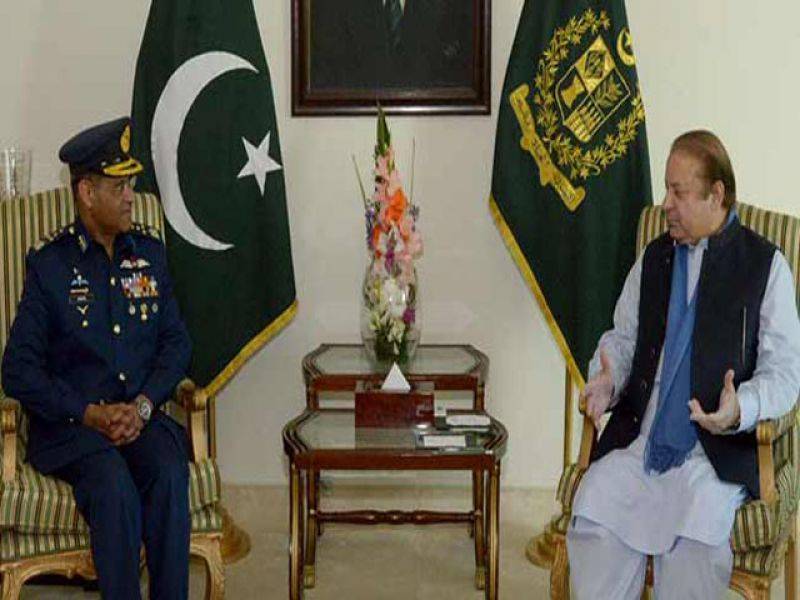 فضائی سرحدوں کے تحفظ کیلئے پاک فضائیہ کا کردار بہت اہم ہے،نواز شریف