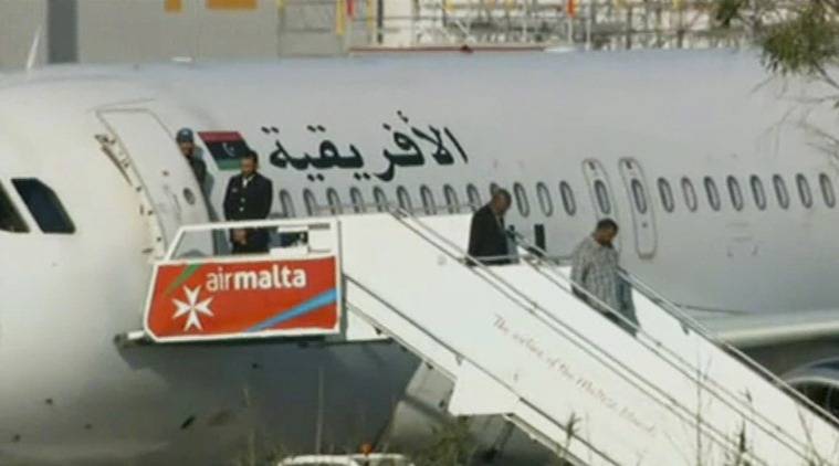 لیبیا کے طیارے کو ہائی جیک کرنے والوں نے ہتھیار ڈال دیئے