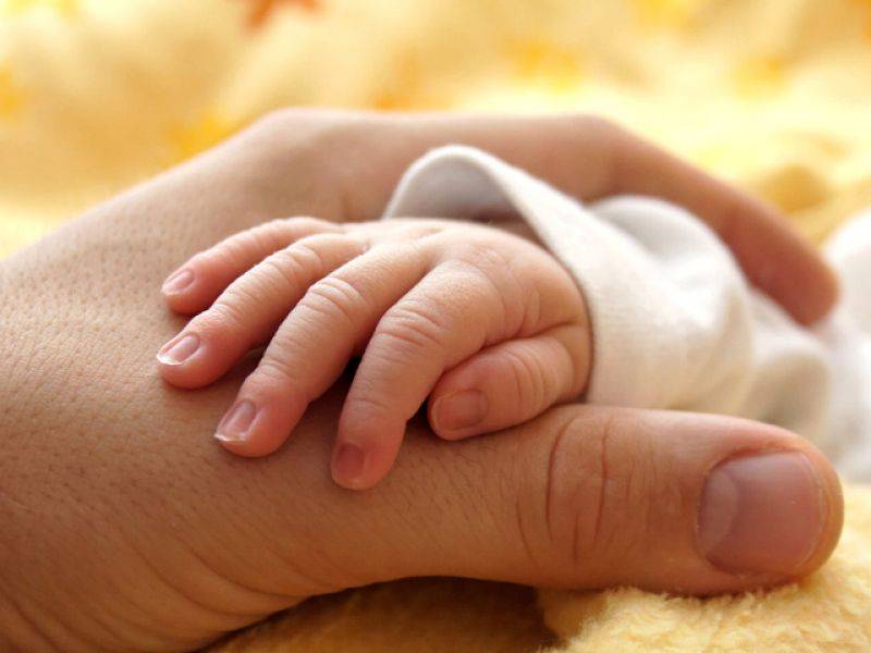 حاملہ خواتین کے ہاں بچوں کی قبل از وقت پیدائش کے مسئلے کا سائنسدانوں نے ناقابل یقین حد تک آسان علاج دریافت کرلیا