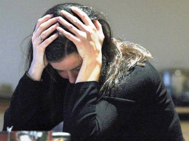 والدین نے بیٹی کو شرمناک کام کیلئے اتنا مجبور کیاکہ وہ عدالت پہنچ گئی!