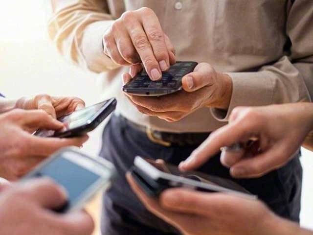 موبائل فونز کے نئے ماڈلز نے لوگوں کو نئی نفسیاتی بیماری میں مبتلا کردیا
