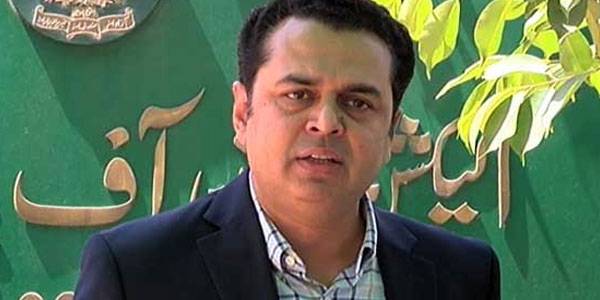 عمران خان کے ساتھ دھاندلی ہم نہیں کرتے بلکہ پاکستان کے عوام کرتے ہیں ، طلال چودھری 