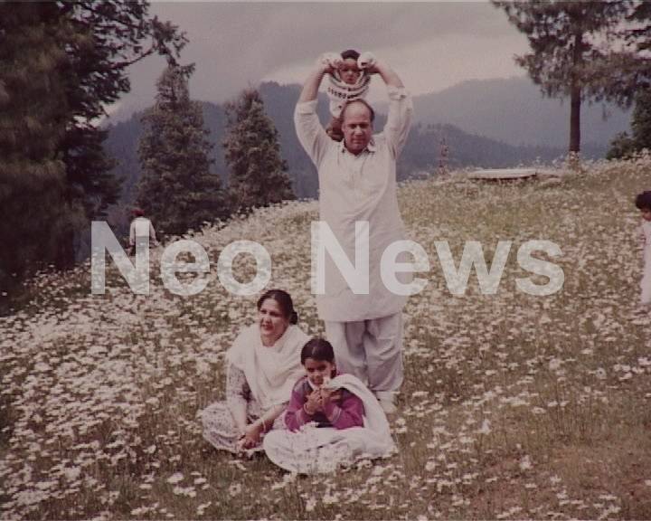 وزیر اعظم نواز شریف کی ایسی تصاویر جو پہلے کسی نے بھی نہ دیکھی ہوں گی