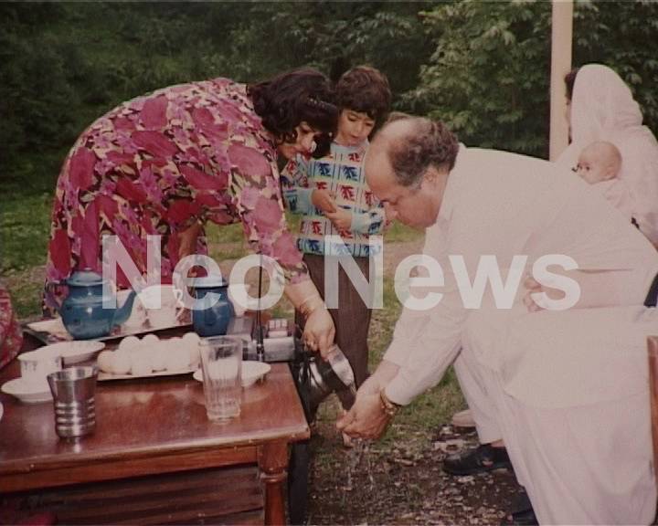 وزیر اعظم نواز شریف کی ایسی تصاویر جو پہلے کسی نے بھی نہ دیکھی ہوں گی