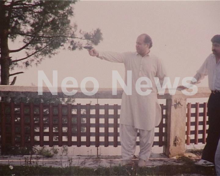 وزیر اعظم نواز شریف کی ایسی تصاویر جو پہلے کسی نے بھی نہ دیکھی ہوں گی
