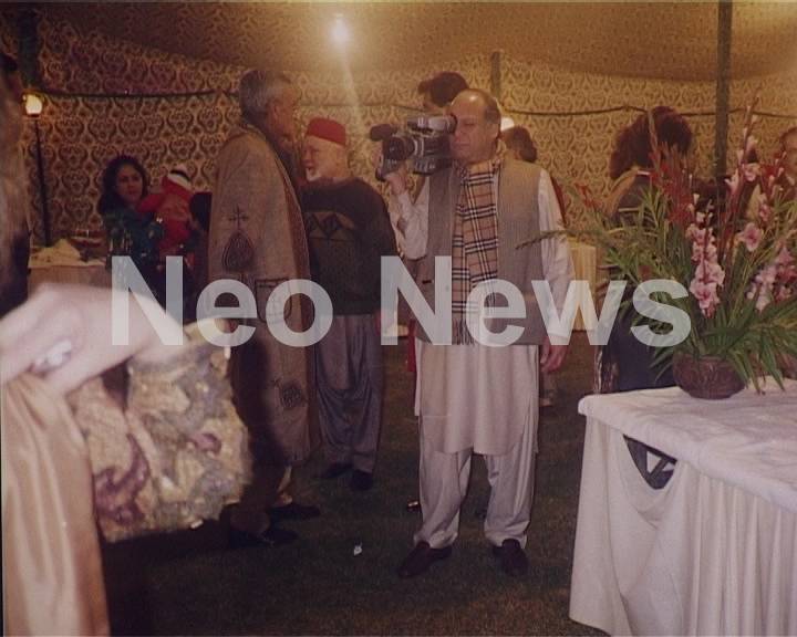 وزیر اعظم نواز شریف کی ایسی تصاویر جو پہلے کسی نے بھی نہ دیکھی ہوں گی