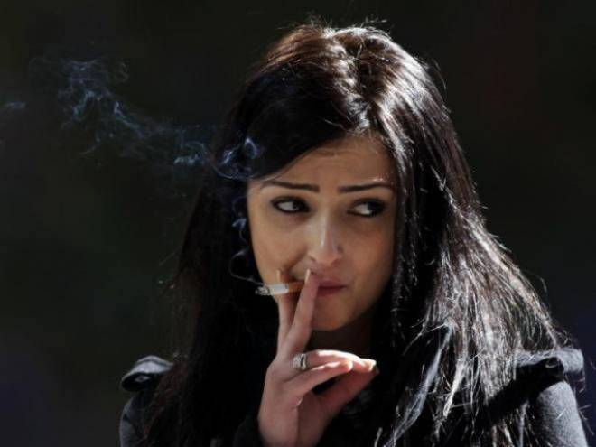 یونیورسٹیز کی کتنے فیصد لڑکیاں اس کام میں ملوث ہیں؟،سروے میں ہونے والے انکشاف نے ہلچل مچا دی