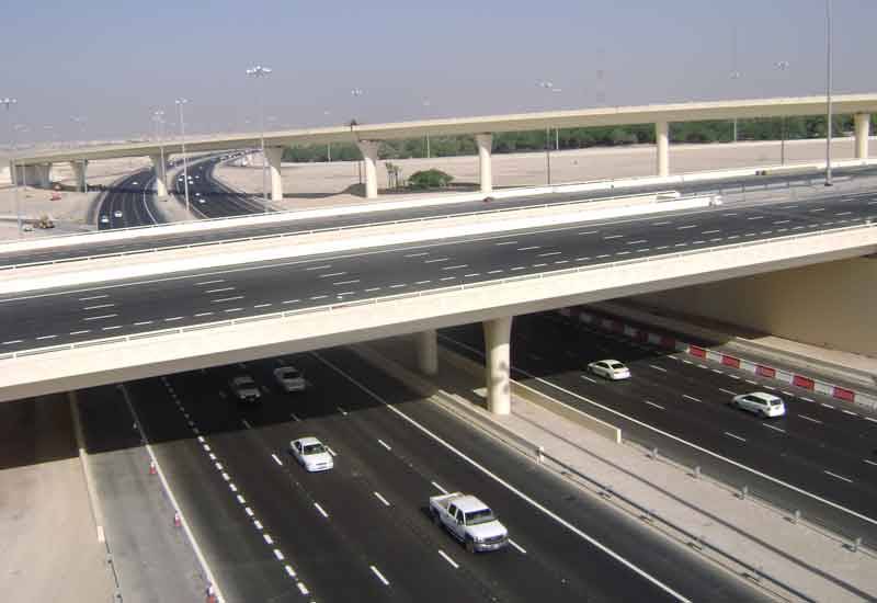 حکومت, قرضوں کے حصول کے لیے قومی اثاثے گروی رکھے گی