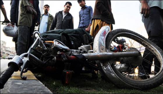 گھوٹکی:بائی پاس پر تیز رفتار ٹرالر نے 2افراد کو کچل دیا