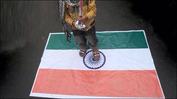 کینیڈا میں بھارتی جھنڈے سے تیار ڈور میٹ بکنے لگے، بھارت کا شدید احتجاج