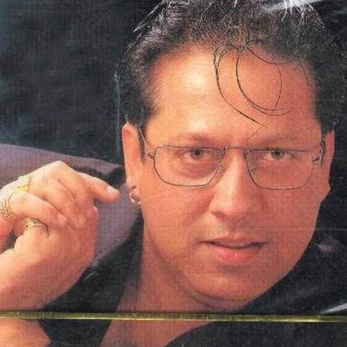 معروف گلوکار ارشد محمود کو کراچی میں ڈاکووں نے لوٹ لیا