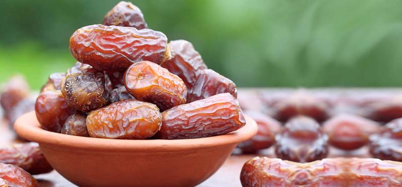 سردیوں میں کھجور کھانے کے فوائد 