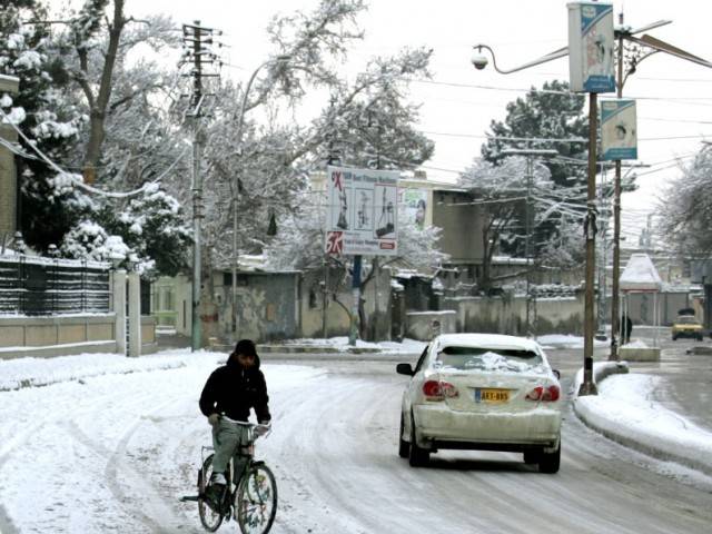 بلوچستان میں بارش کے ساتھ برف باری کا سلسلہ شروع