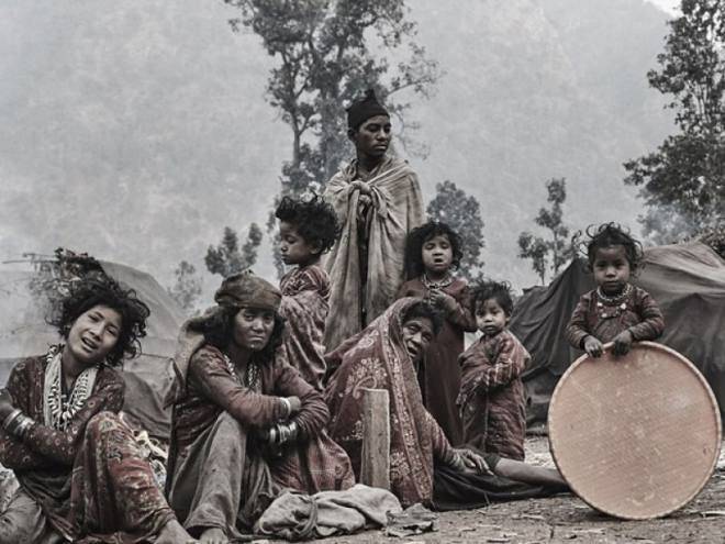 نیپالی قبیلے کی ایسی رسم جسے جان کر آپ سر پکڑ لیں 
