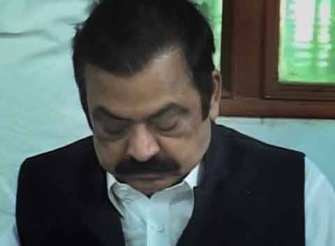 ملتان میٹرو بس سروس ،و زیراعظم کے خطاب کے دوران رانا ثناءاللہ اور جاوید ہاشمی نیند کے مزے لیتے رہے 