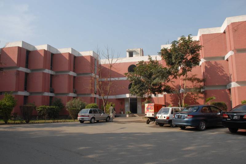 اوپن یونیورسٹی نے گریجویٹ طلبہ کے لئے ڈہائی سالہ بی ایڈ پروگرام متعارف کردیا