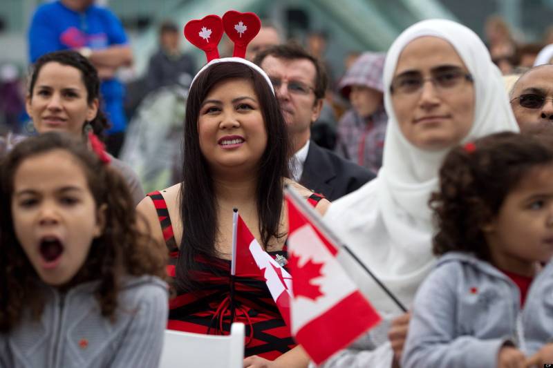 کینیڈا 40 ہزار غیر ملکیوں کو امیگریشن دے گا