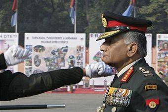 ایک اور بھارتی فوجی اعلی افسران پر پھٹ پڑا