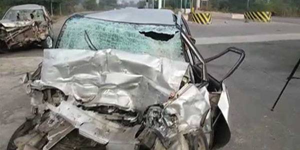 فیصل آباد: ٹریفک حادثے میں 3 افراد جاں بحق