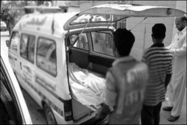 کراچی میں ایک اور خونی حادثہ ، تیز رفتار ٹینکر کار پر چڑھ دوڑا،بچے،3خواتین سمیت5افراد شدید زخمی 