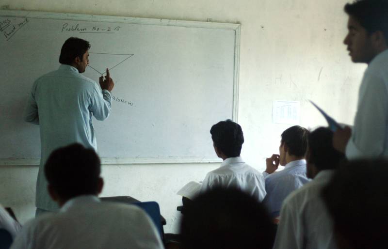 پنجا ب کے کالجز تدریسی عملے کی کمی کا شکار ہیں،صوبائی وزیر ہائرایجوکیشن
