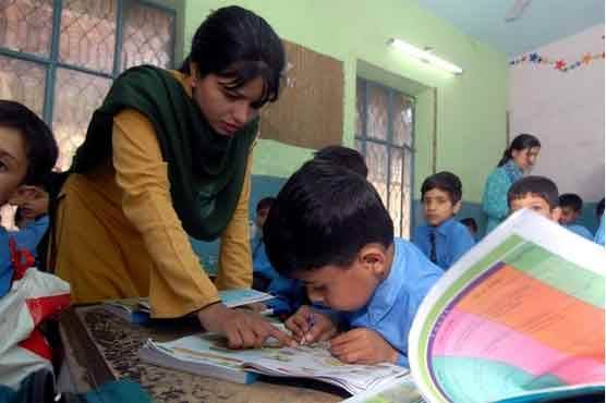  محکمہ تعلیم پنجاب کا ایک لاکھ ستر ہزار سکول اساتذہ کو ترقیاں دینے کا فیصلہ 