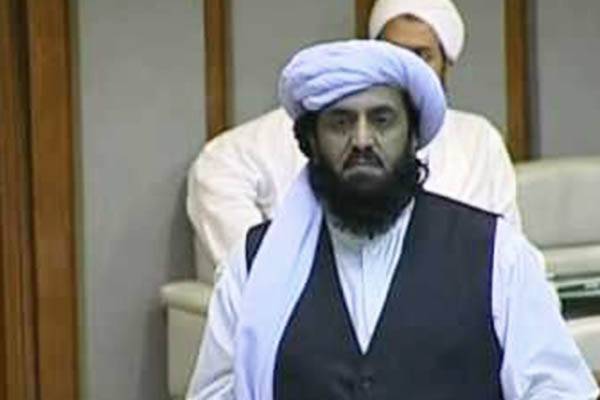 پریانکا اور کترینہ سے ملاقات کے خواہش مند بھارت جائیں، سینیٹر حمد اللہ