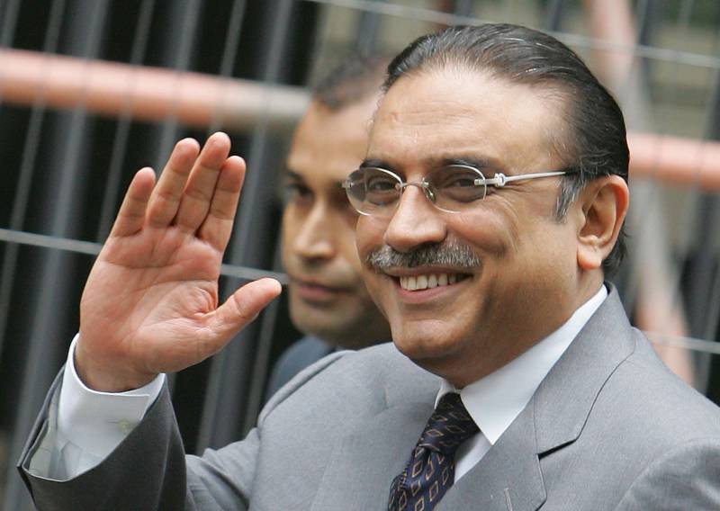 سابق صدر آصف علی زرداری دبئی سے کراچی پہنچ گئے