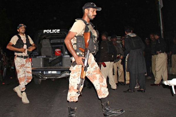 ملک بھر میں دہشت گردوں کے گرد گھیرا تنگ، 35 سے زائد دہشتگرد ہلاک